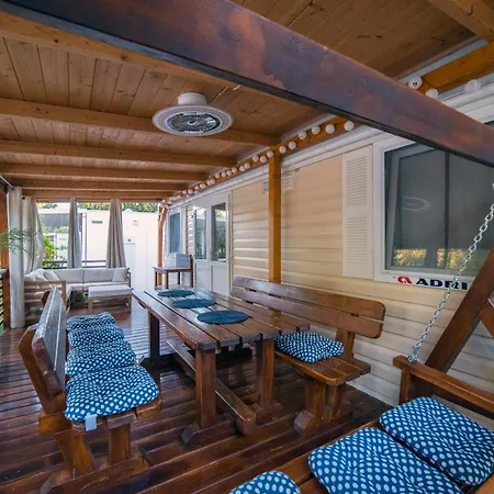 Mobile Cube - 3 Bedrooms, Terrace, Near * ビオグラード・ナ・モル
