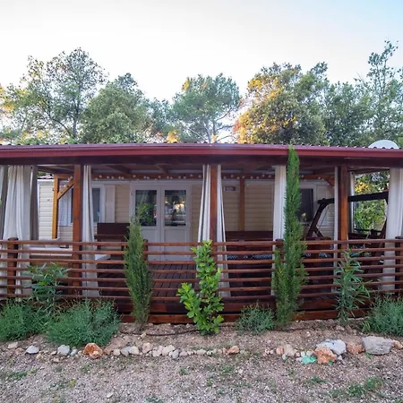 Campingplatz Mobile Home Cube - Peaceful Family Retreat