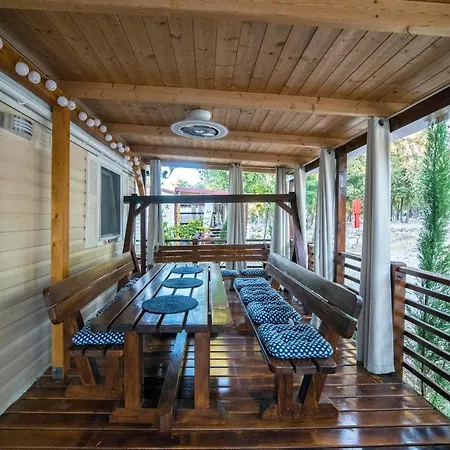 Campeggio Mobile Cube - 3 Bedrooms, Terrace, Near Biograd Na Moru