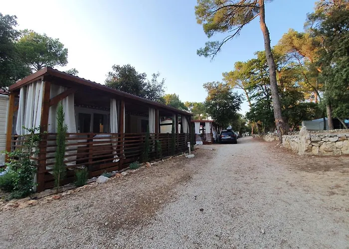 Mobile Cube - Peaceful Family Retreat