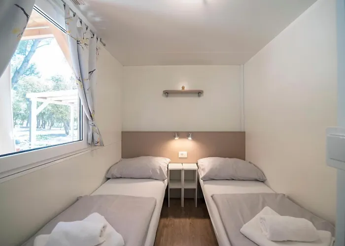 Mobile Cube - Peaceful Family Retreat