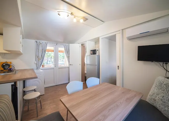 Mobile Home Cube - 3 Bedrooms, Terrace, Near Beach Camping