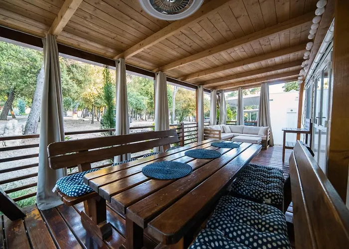 Mobile Cube - Peaceful Family Retreat ביוגראד נה מורו