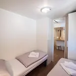 Camping Mobile Cube - 3 Bedrooms, Terrace, Near *