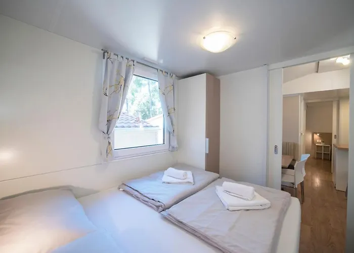 Mobile Home Cube - 3 Bedrooms, Terrace, Near Beach * Biograd Na Moru